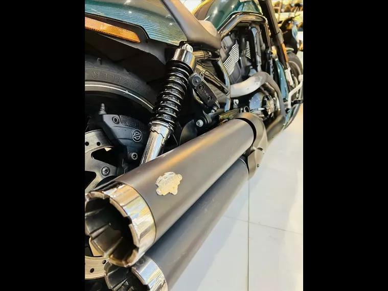 Harley-Davidson V-Rod Verde 10