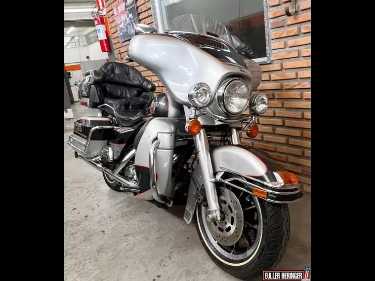 Harley-Davidson Electra Glide Prata 5