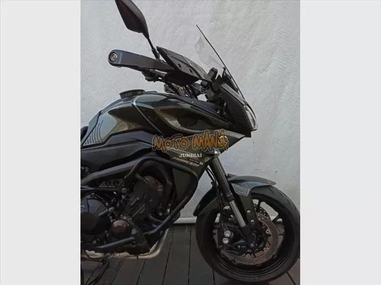 Yamaha MT-09 Cinza 6