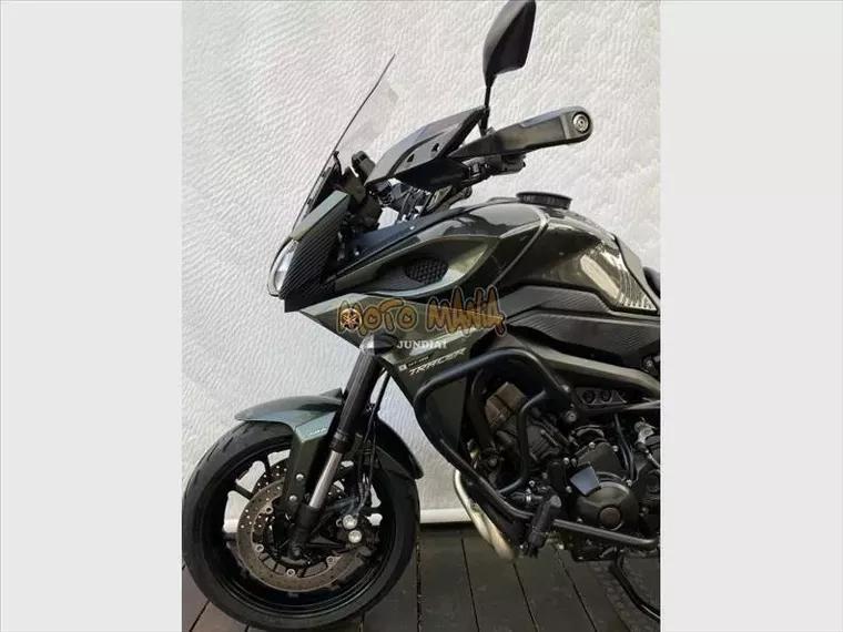 Yamaha MT-09 Cinza 7