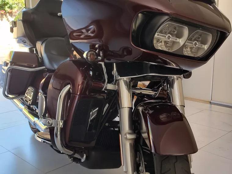 Harley-Davidson Road Glide Vinho 17