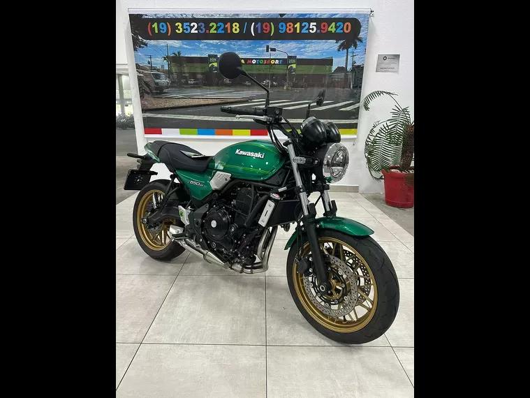 Kawasaki Z 650 Verde 23