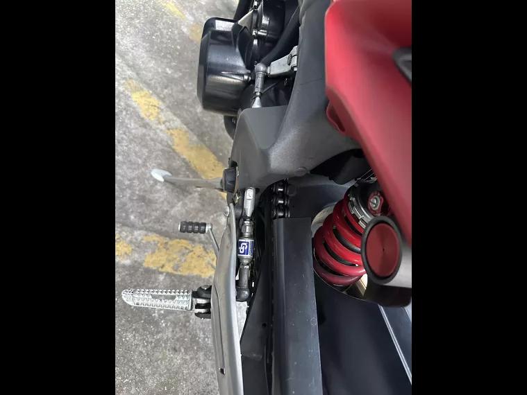 Triumph Street Triple Cinza 15