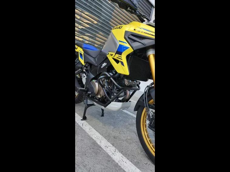 Suzuki V-Strom Amarelo 4