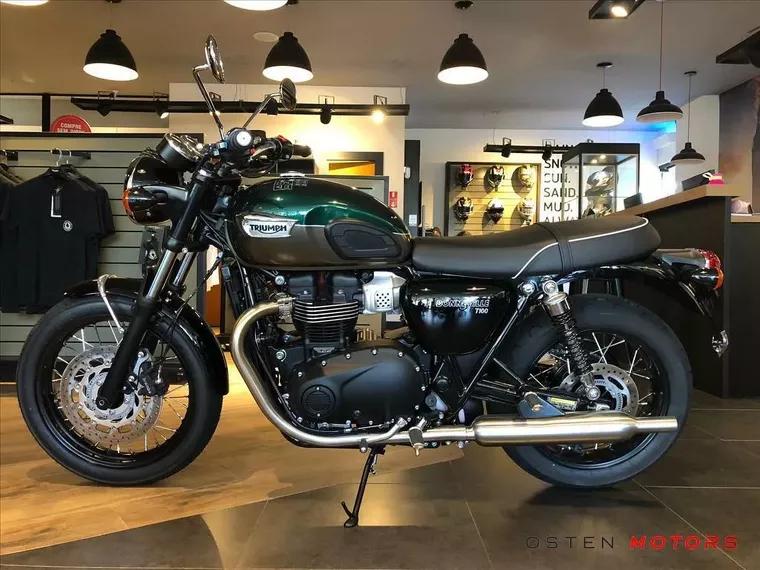 Triumph Bonneville Verde 3