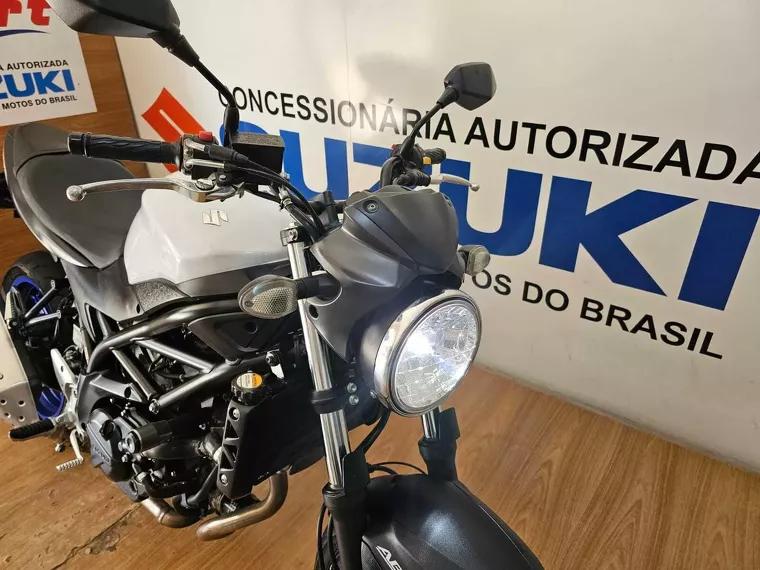 Suzuki SV Branco 1