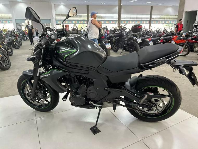 Kawasaki ER-6N Preto 4