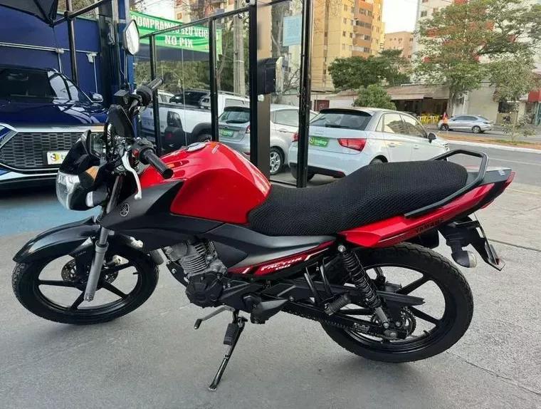 Yamaha YBR 125 Factor Vermelho 12