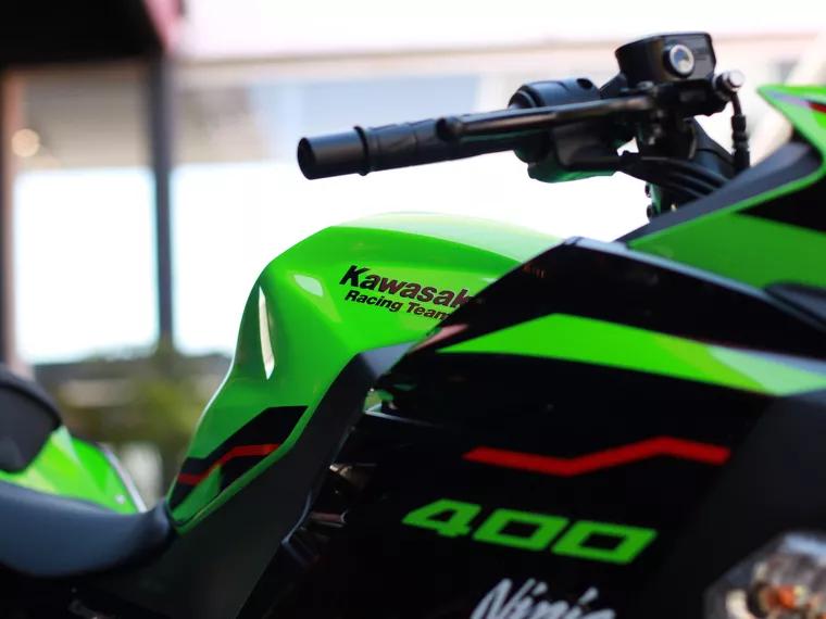 Kawasaki Ninja Verde 11