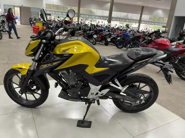 Honda CB Twister Dourado 19