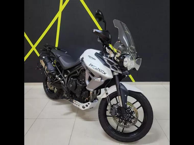 Triumph Tiger 800 Branco 1