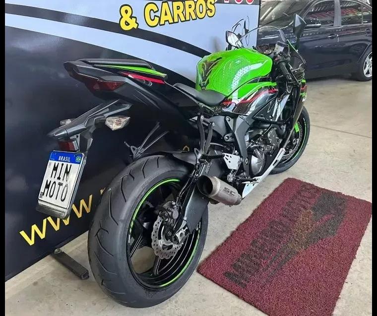 Kawasaki Ninja Verde 4