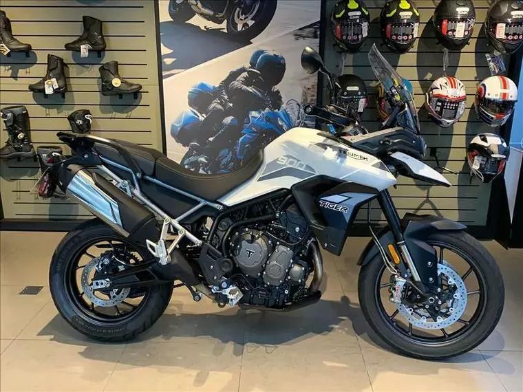 Triumph Tiger 900 Branco 1