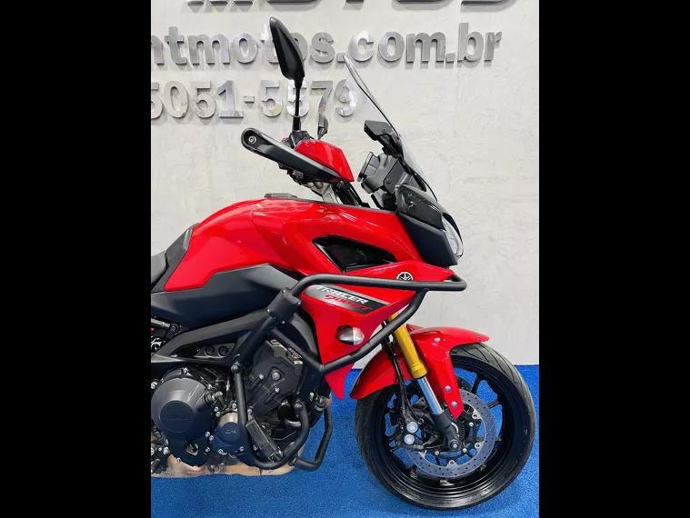 Yamaha MT-09 Vermelho 6