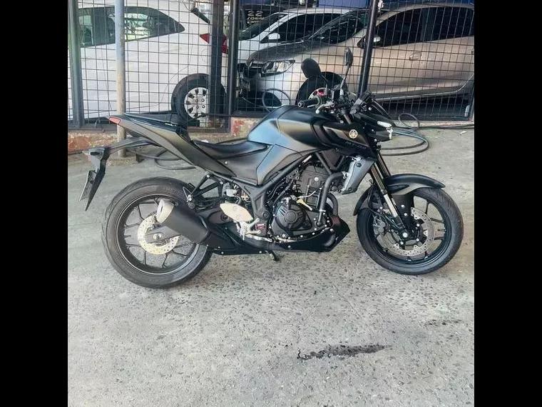 Yamaha MT-03 Preto 4