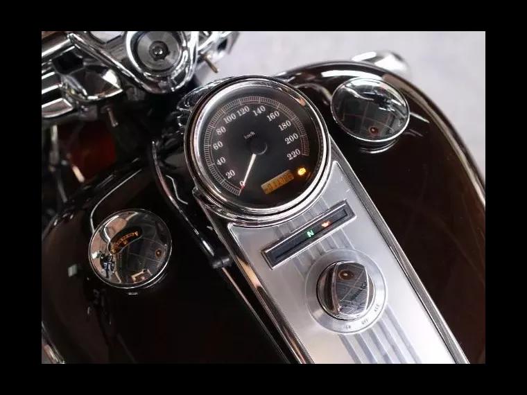 Harley-Davidson Road King Marrom 20
