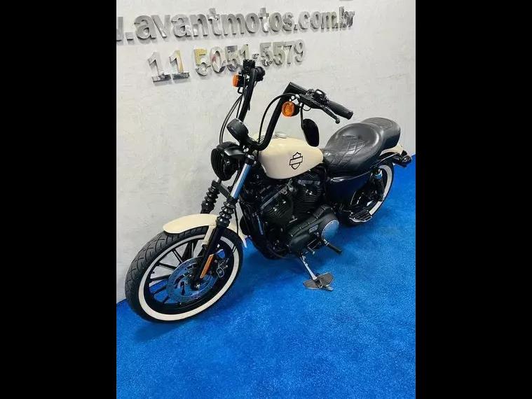 Harley-Davidson Sportster 883 Bege 8