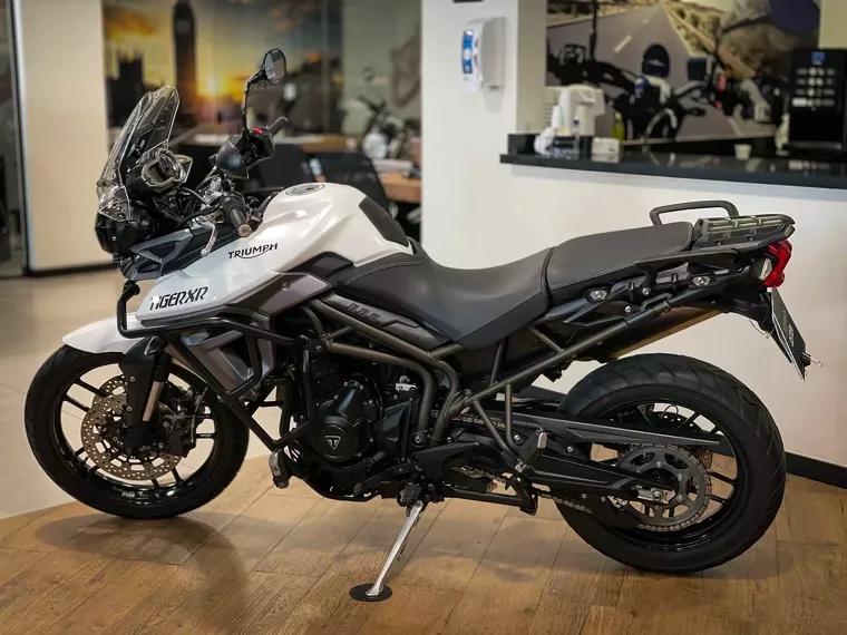 Triumph Tiger 800 Branco 7