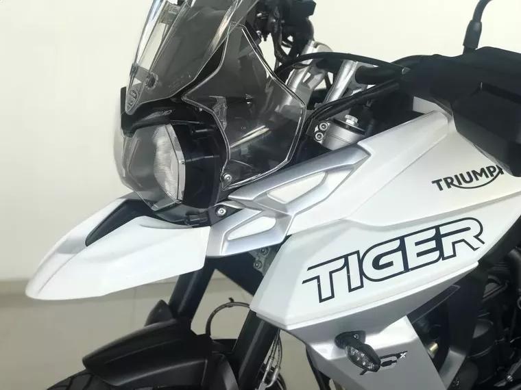 Triumph Tiger 800 Branco 22