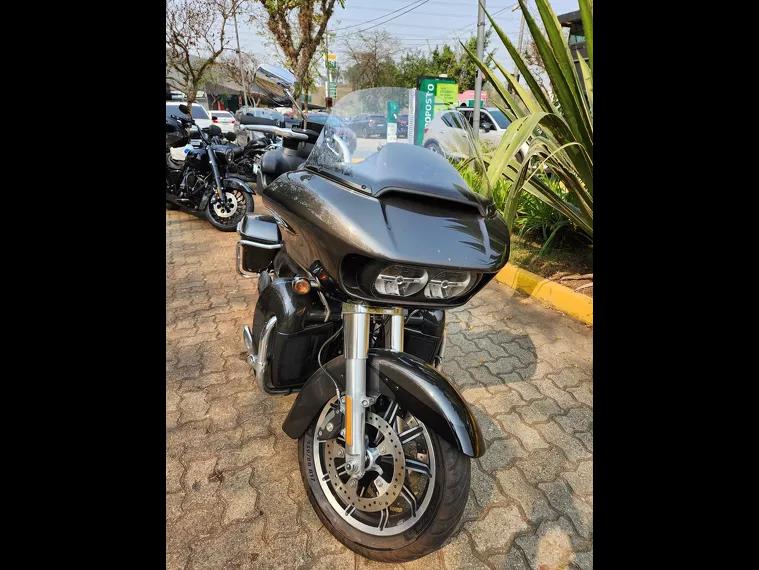 Harley-Davidson Road Glide Cinza 3