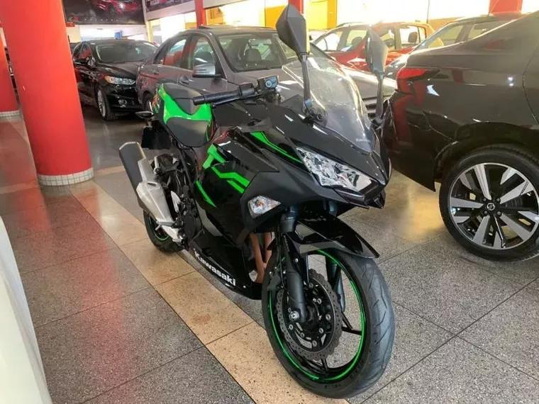 Kawasaki Ninja Preto 3