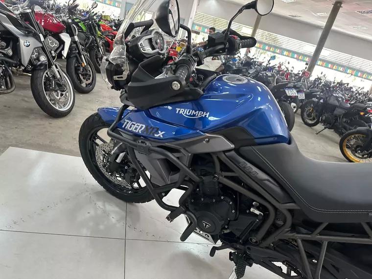 Triumph Tiger 800 Azul 5