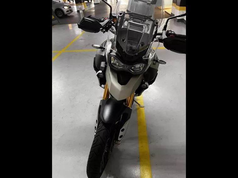 Triumph Tiger 900 Cinza 1