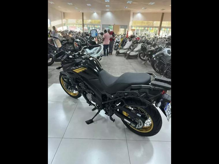 Suzuki V-Strom Preto 2