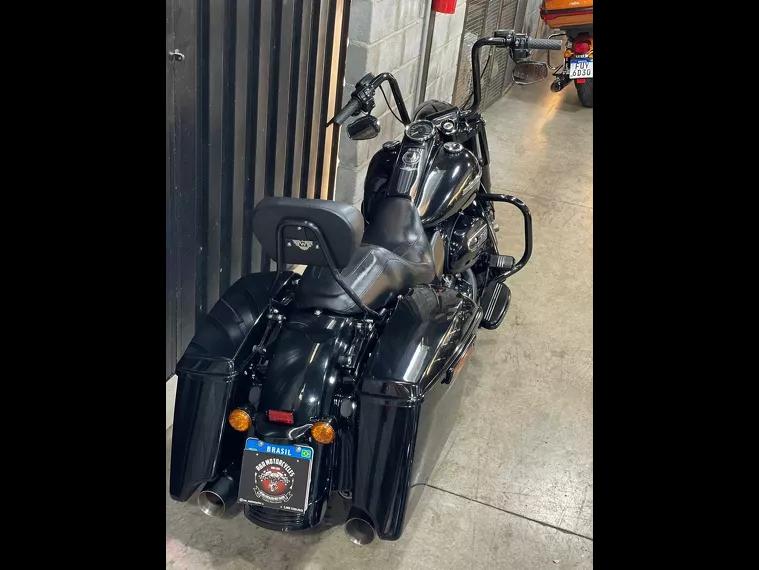 Harley-Davidson Road King Preto 4