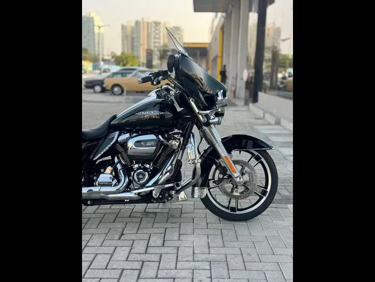 Harley-Davidson Street Glide Preto 14