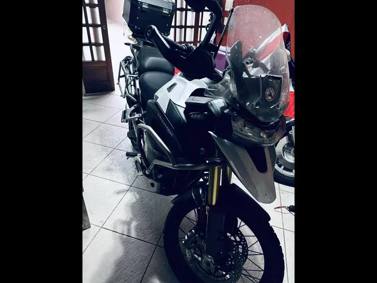 Triumph Tiger 1200 Branco 4