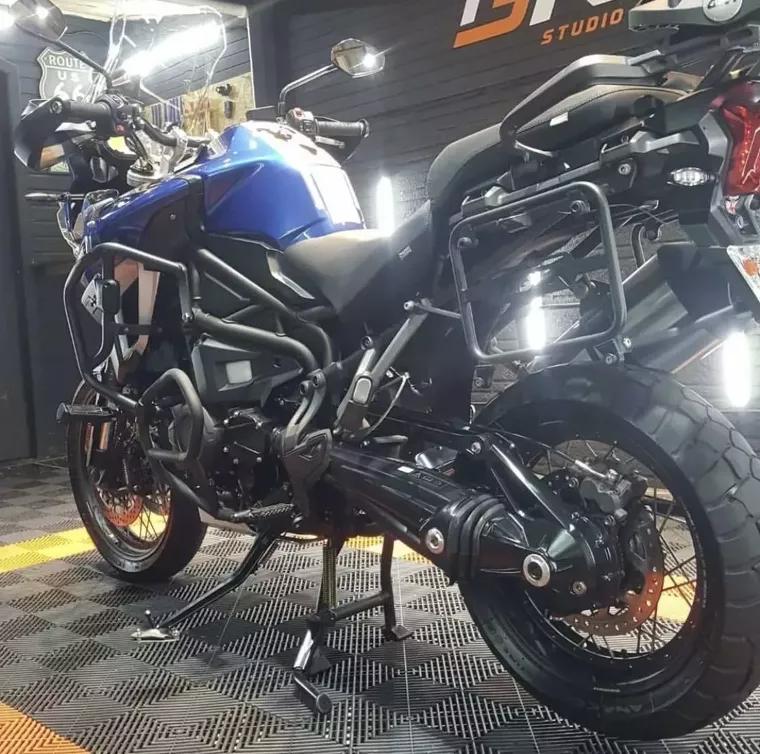 Triumph Tiger 1200 Azul 8