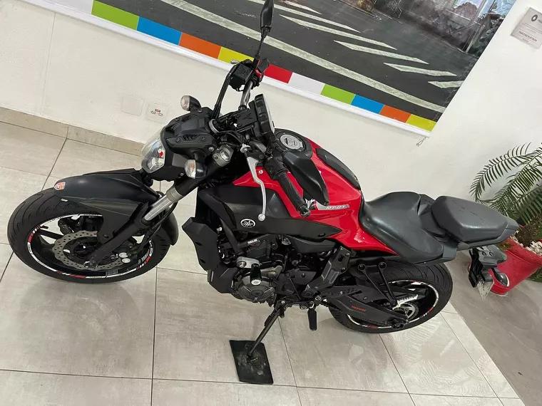 Yamaha MT-07 Preto 25