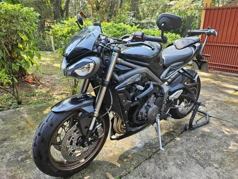 Triumph Street Triple Preto 1