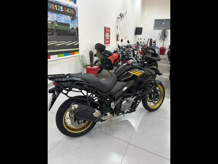 Suzuki V-Strom Preto 11