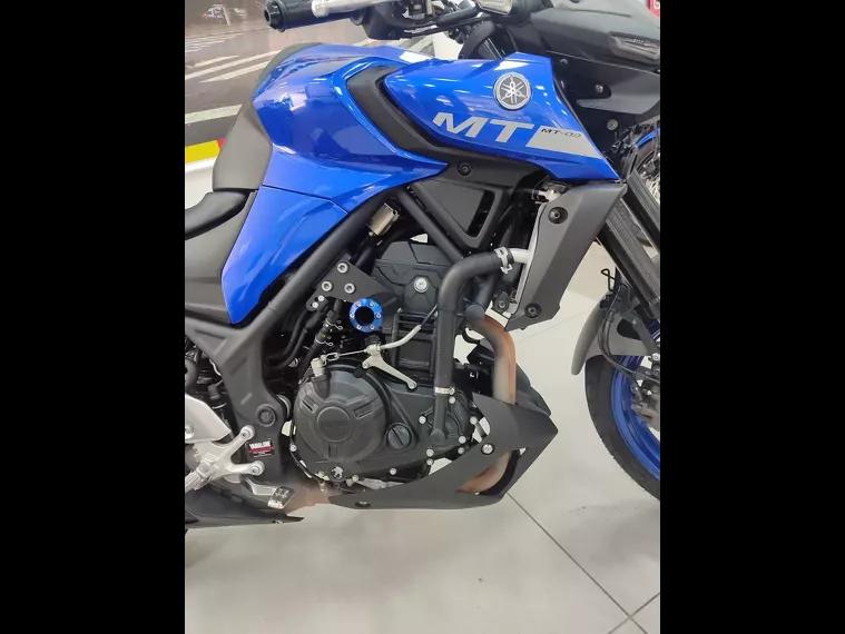 Yamaha MT-03 Azul 10