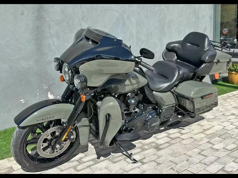 Harley-Davidson Ultra Limited Verde 10