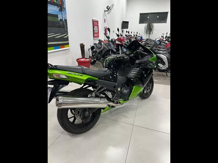 Kawasaki Ninja Preto 6