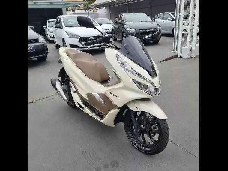 Honda PCX Branco 2