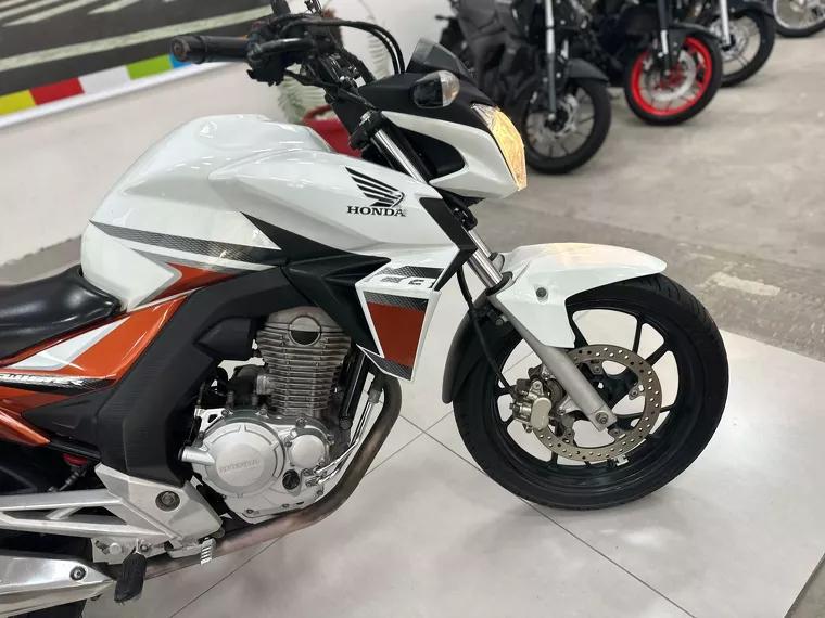 Honda CB Twister Branco 26