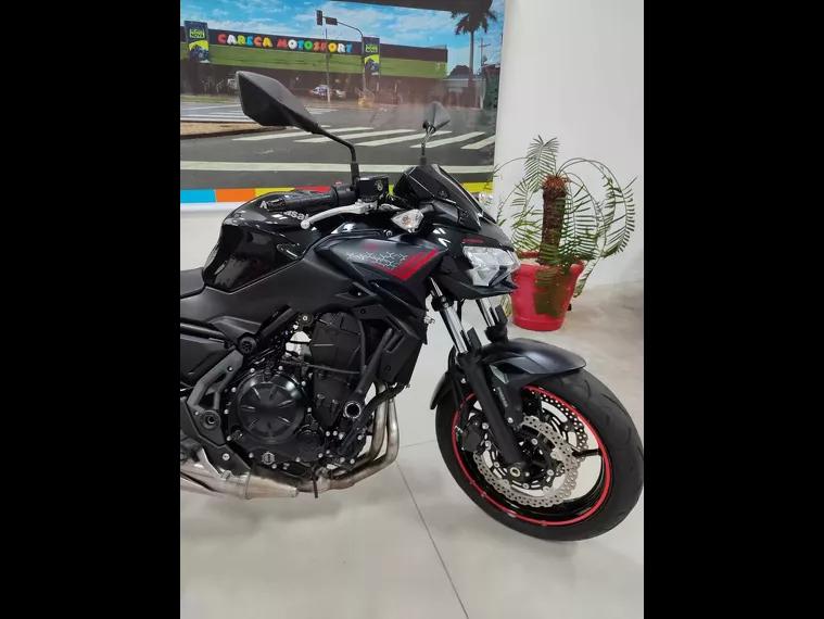 Kawasaki Z 650 Preto 13