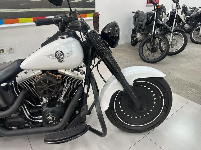 Harley-Davidson Fat Boy Branco 20