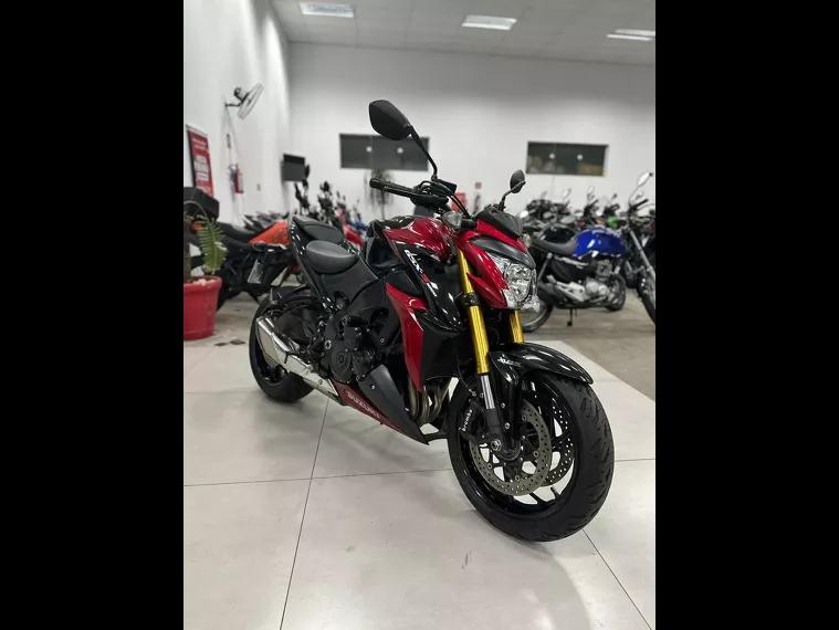 Suzuki GSX-S Preto 4