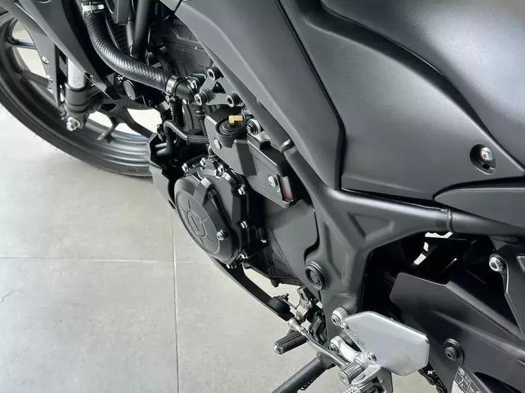 Yamaha MT-03 Preto 7