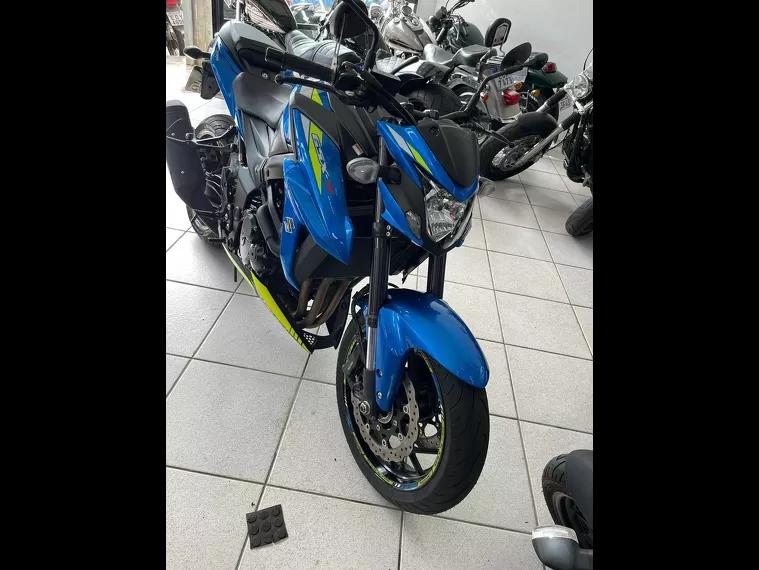 Suzuki GSX-S Azul 16