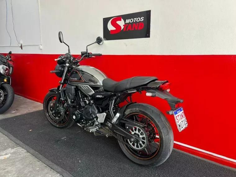 Kawasaki Z 650 Cinza 6