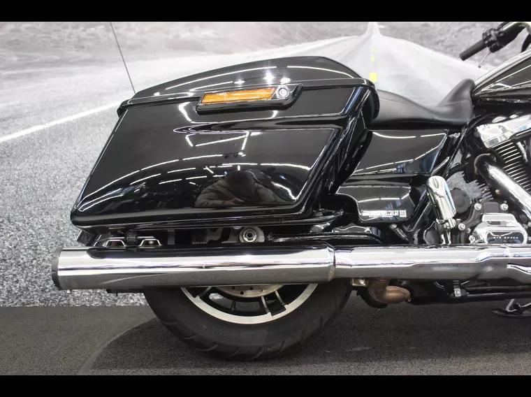 Harley-Davidson Street Glide Preto 12