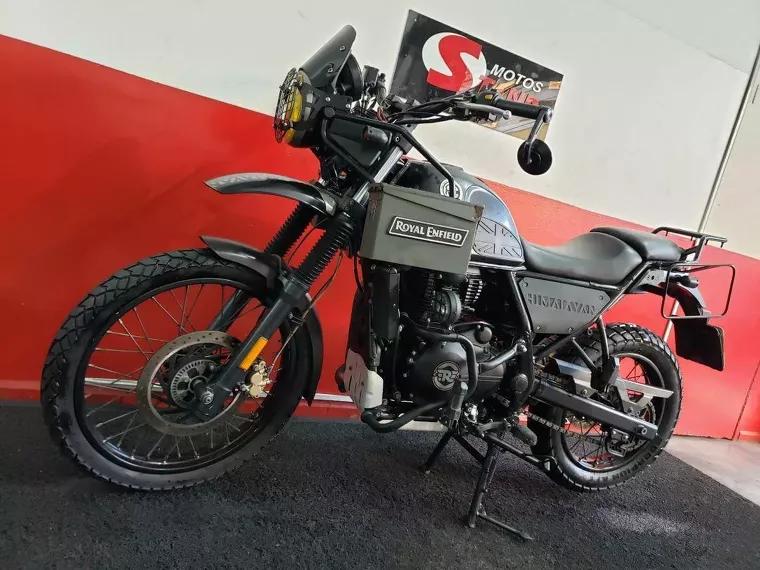 Royal Enfield Himalayan Preto 5