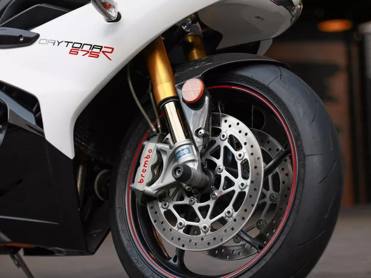 Triumph Daytona Branco 15