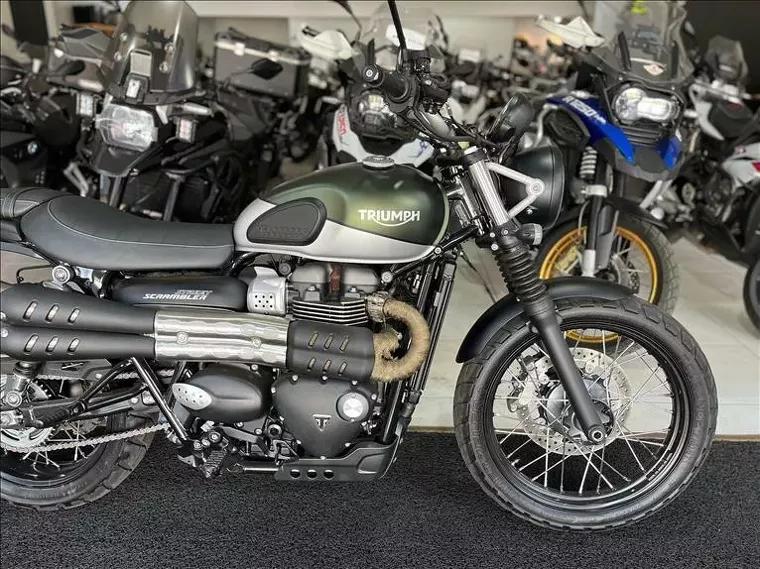 Triumph Street Scrambler Verde 4